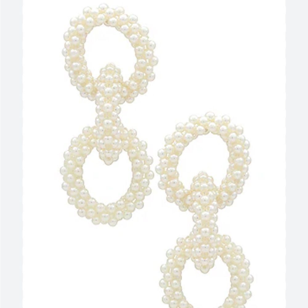 NWOT New Amber Sceats x Revolve Willow Pearl Loop Post Earrings Bridal Classic